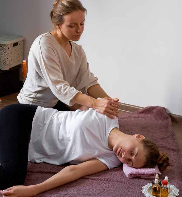 Sound bath healing with Tibetan bowls