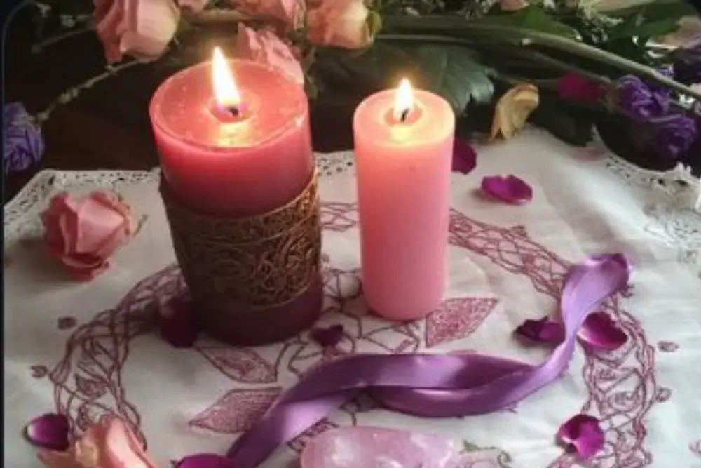 Spiritual pendant with healing crystal stone